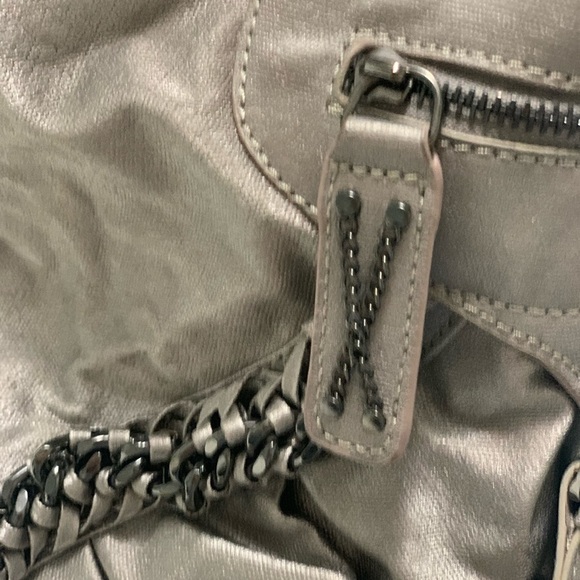 New without tags, Nicole Lee, silver, metallic shoulder bag - Picture 13 of 16
